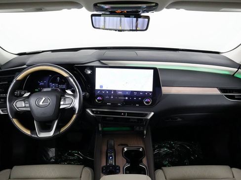 Used 2025 Lexus RX 450h AWD w/ Convenience Package image 8