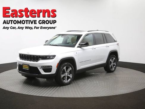 Used 2022 Jeep Grand Cherokee Limited 4xe w/ Luxury Tech Group II AWD/4WD image 61