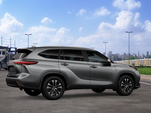 New 2026 Toyota Highlander XLE AWD/4WD image 10