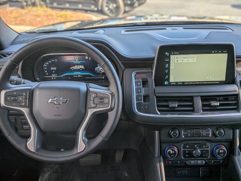 Used 2023 Chevrolet Tahoe Z71 w/ Z71 Off-Road Package image 18