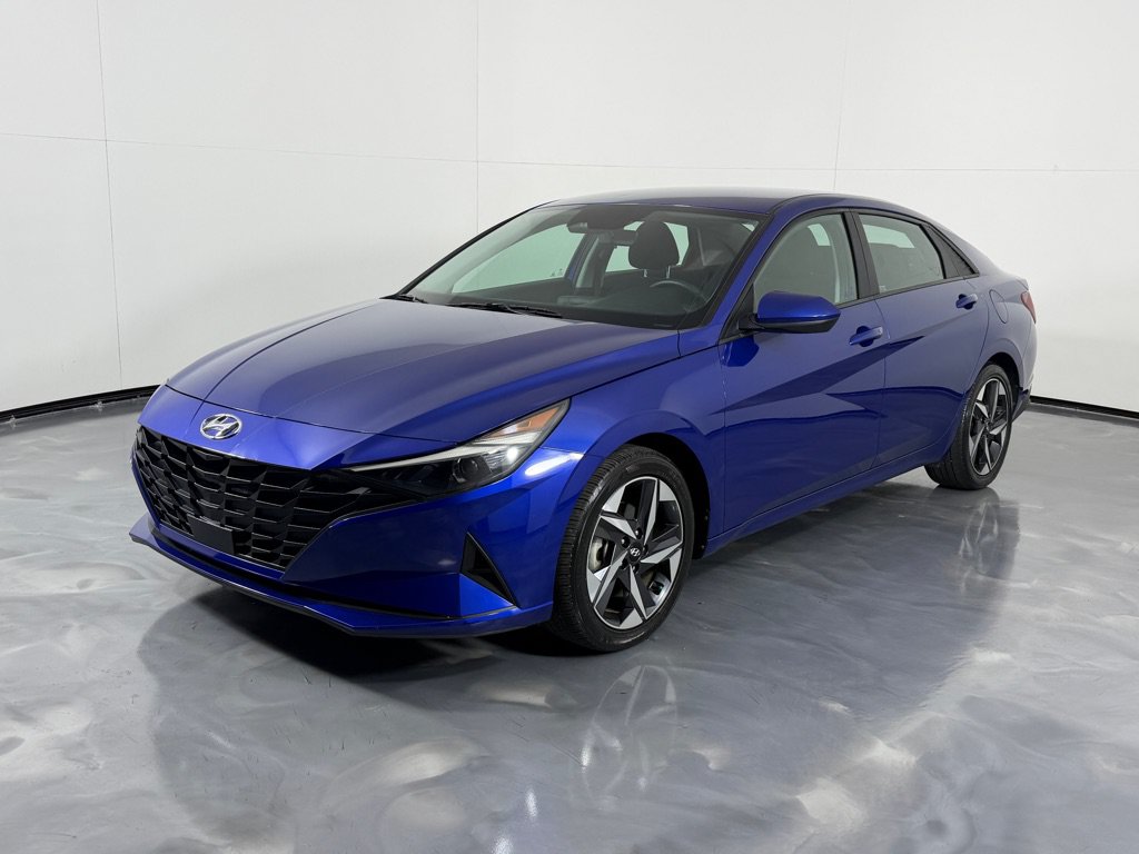 Used 2023 Hyundai Elantra SEL w/ Convenience Package FWD image 10