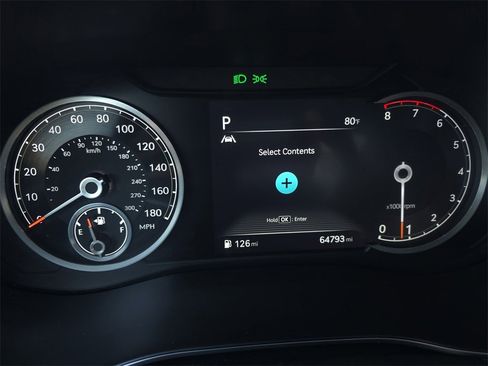 Used 2023 Genesis G70 2.0T image 18