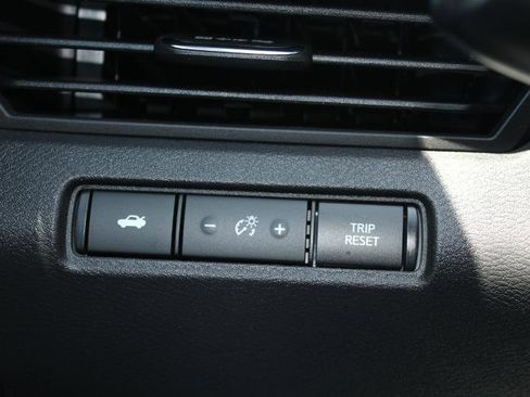 Used 2022 Nissan Altima 2.5 SV FWD image 23