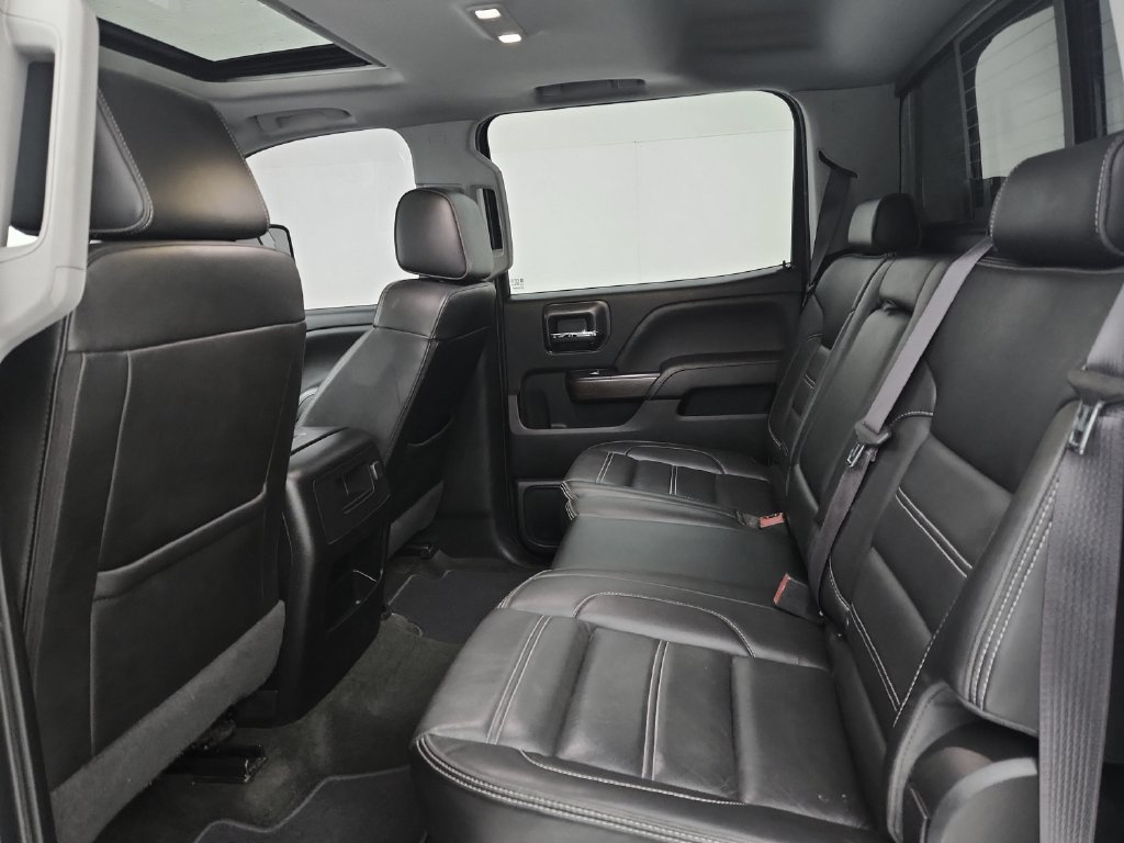 Used 2017 GMC Sierra 2500 Denali w/ Duramax Plus Package AWD/4WD image 34