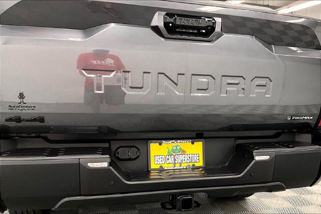 Used 2026 Toyota Tundra Limited AWD/4WD image 9