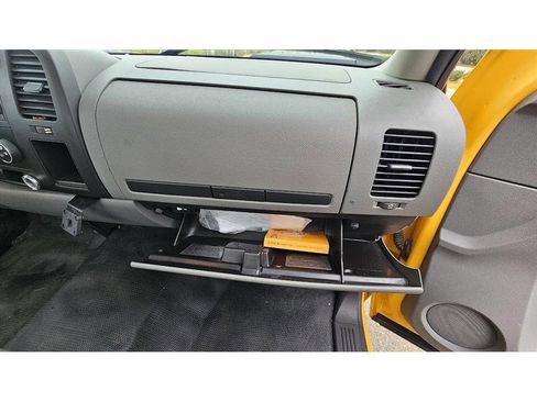 Used 2011 Chevrolet Silverado 2500 W/T image 23