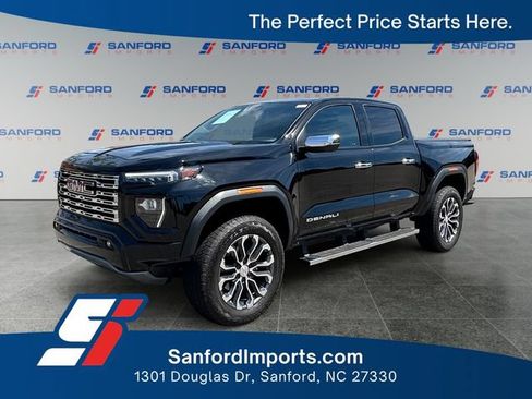 Used 2023 GMC Canyon Denali AWD/4WD image 1