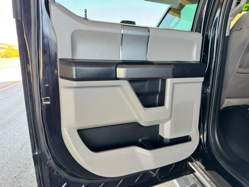 Used 2020 Ford F250 XLT w/ XLT Premium Package AWD/4WD image 19