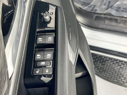 Used 2022 Jeep Wagoneer Series II image 18