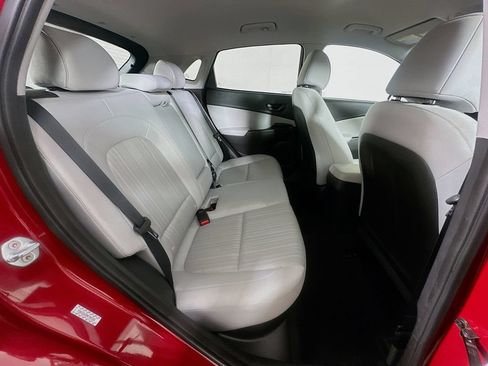 Used 2022 Hyundai Kona SEL FWD image 8