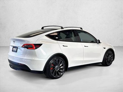 Used 2022 Tesla Model Y Performance AWD/4WD image 5