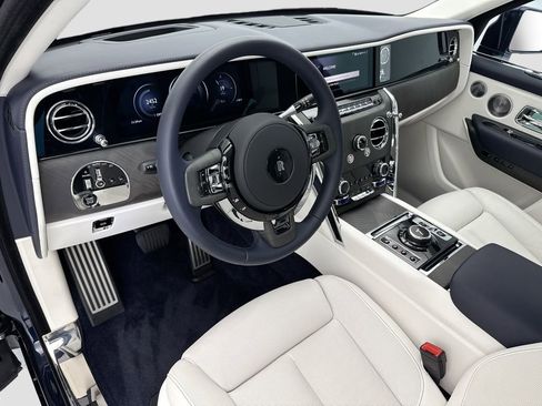 Certified 2026 Rolls-Royce Cullinan image 9