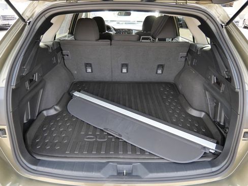 Used 2024 Subaru Outback Premium image 14