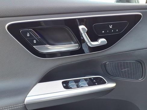 Certified 2025 Mercedes-Benz GLC 350e 4MATIC image 13