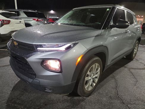 Used 2023 Chevrolet TrailBlazer LS image 1