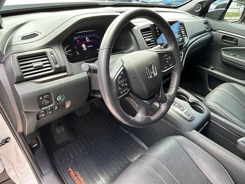 Used 2023 Honda Passport TrailSport image 16