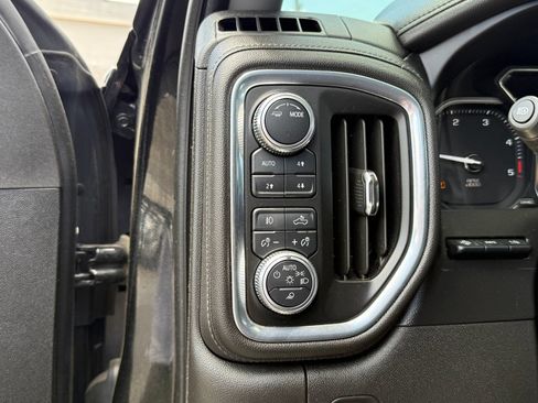 Used 2021 GMC Sierra 2500 Denali w/ Denali Black Diamond Edition AWD/4WD image 20
