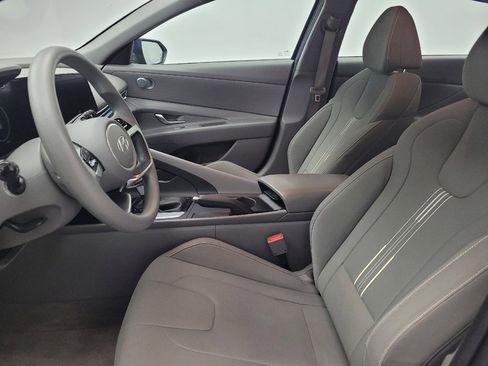Used 2024 Hyundai Elantra SEL image 17