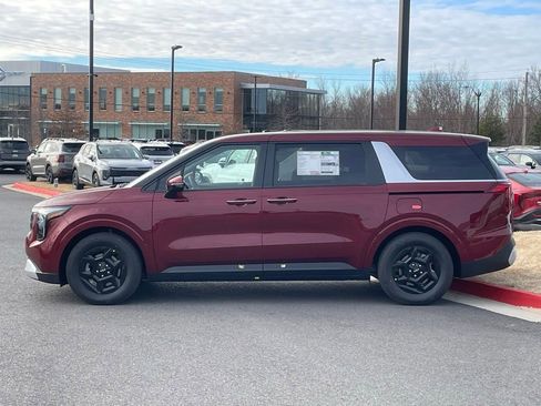 New 2026 Kia Carnival FWD image 6
