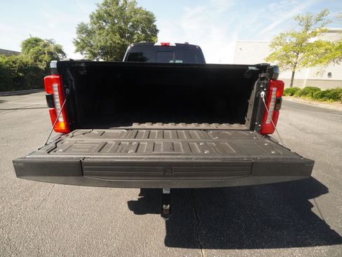 Used 2024 Ford F250 Lariat w/ Lariat Ultimate Package AWD/4WD image 11