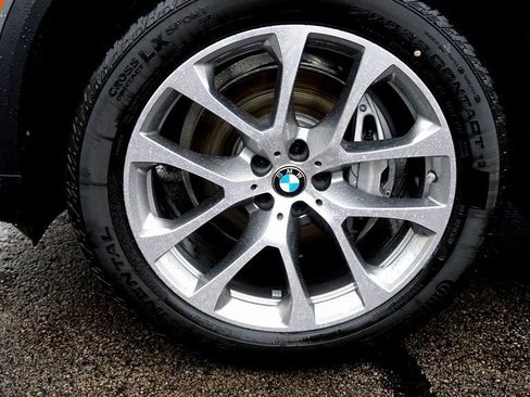 New 2026 BMW X5 xDrive40i w/ Climate Comfort Package AWD/4WD image 3
