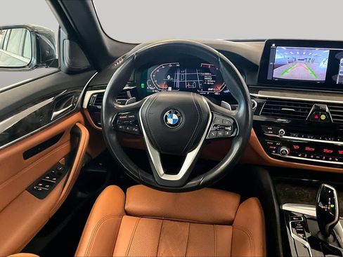 Used 2023 BMW 530i w/ Premium Package RWD image 15