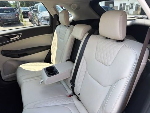 Used 2023 Ford Edge Titanium AWD/4WD image 48