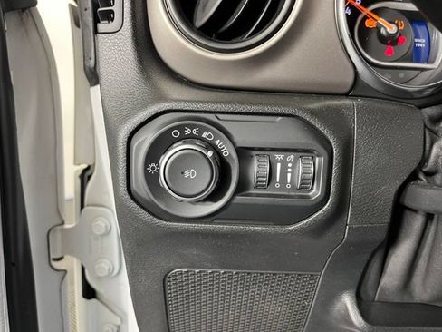 Used 2020 Jeep Wrangler Unlimited Sport S AWD/4WD image 19