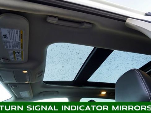 Used 2024 Nissan Murano SV image 14