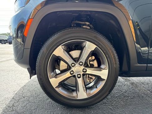 New 2026 Jeep Grand Cherokee L Limited AWD/4WD image 5