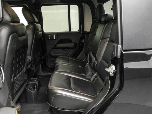 Used 2023 Jeep Gladiator Mojave w/ Cold Weather Group image 29