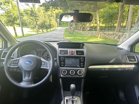 Used 2015 Subaru Crosstrek 2.0i Premium AWD/4WD image 5