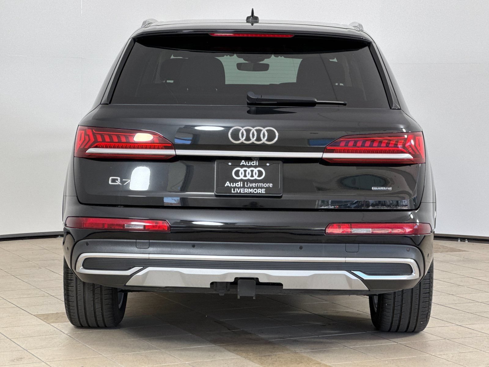 Used 2023 Audi Q7 2.0T Premium w/ Convenience Package AWD/4WD image 5