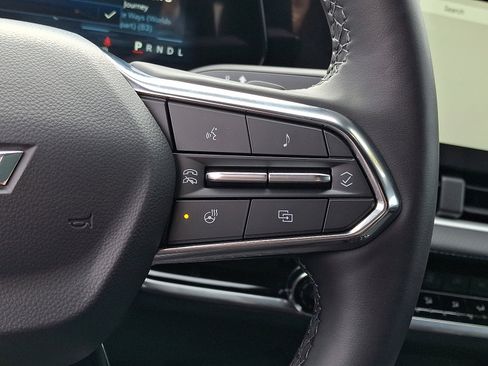 Used 2025 Chevrolet Equinox LT image 22