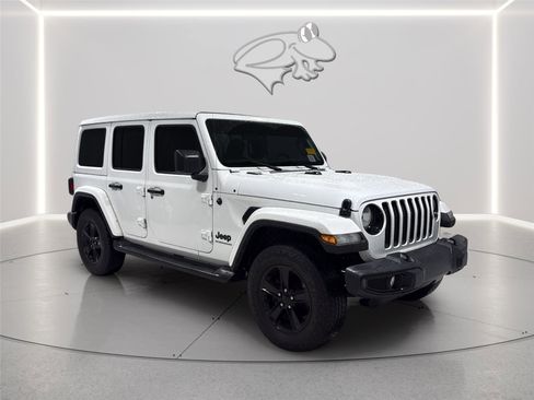 Used 2023 Jeep Wrangler Unlimited Sahara AWD/4WD image 7