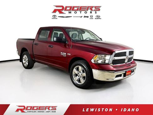 Used 2022 RAM 1500 Classic SLT AWD/4WD image 1