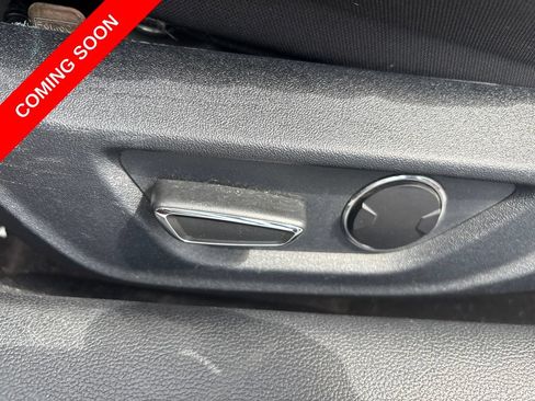 Used 2018 Ford Mustang Coupe w/ Equipment Group 101A RWD image 16