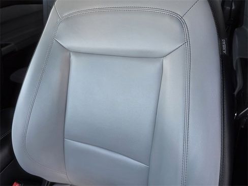 Used 2021 Ford Explorer XLT w/ Equipment Group 202A image 16