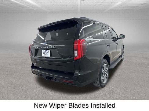 Used 2025 Ford Expedition Active image 13