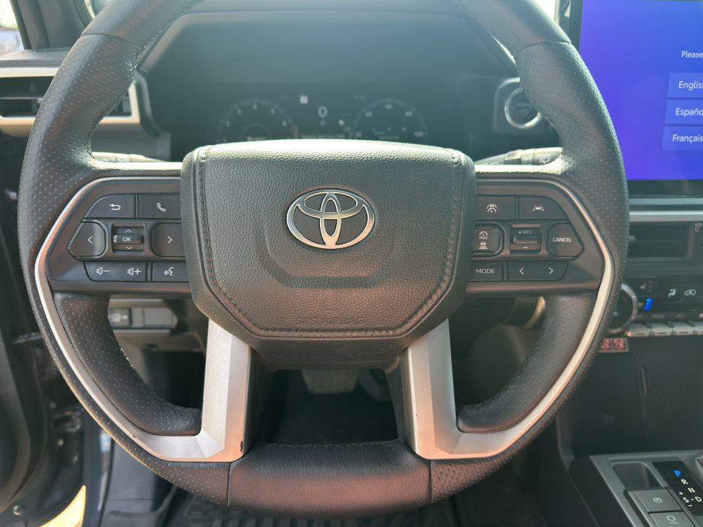 Used 2025 Toyota 4Runner Limited w/ Tow Technology Package AWD/4WD image 14