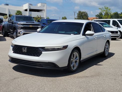 Used 2023 Honda Accord LX image 3