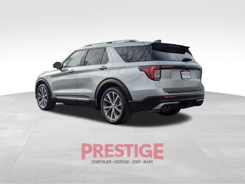 Used 2025 Ford Explorer Platinum w/ Ultimate Package image 11