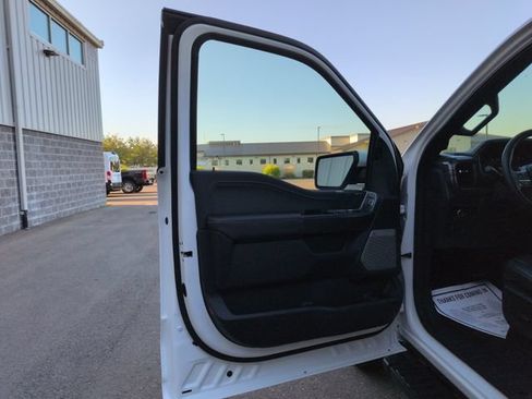 Used 2025 Ford F150 Lariat AWD/4WD image 10