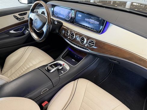Used 2017 Mercedes-Benz S 550 Sedan image 11