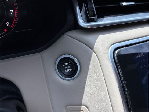 Used 2020 Land Rover Range Rover Velar R-Dynamic S AWD/4WD image 30