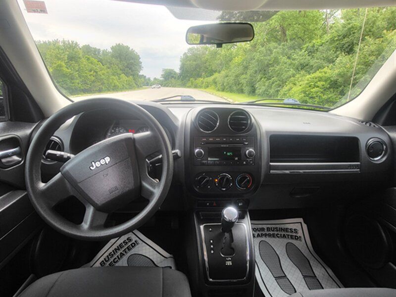 Used 2009 Jeep Patriot Sport FWD image 11