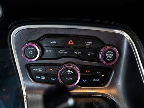 Used 2018 Dodge Challenger R/T Scat Pack image 29