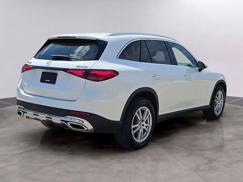 Used 2025 Mercedes-Benz GLC 300 4MATIC image 7