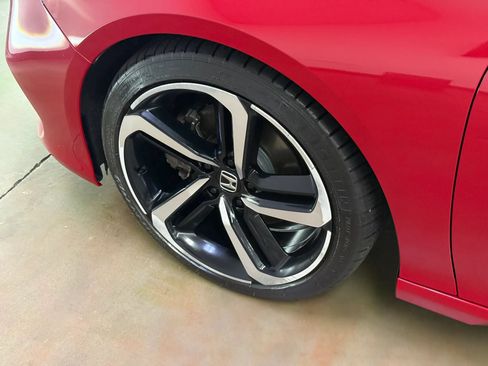 Used 2018 Honda Accord Sport image 28
