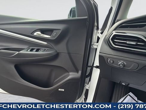 Used 2023 Chevrolet Bolt EUV Premier w/ Sun & Sound Package FWD image 26